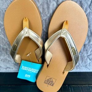 NWT. Reef. Mia Sassy Flip Flops. Champagne. Women’s Sz8